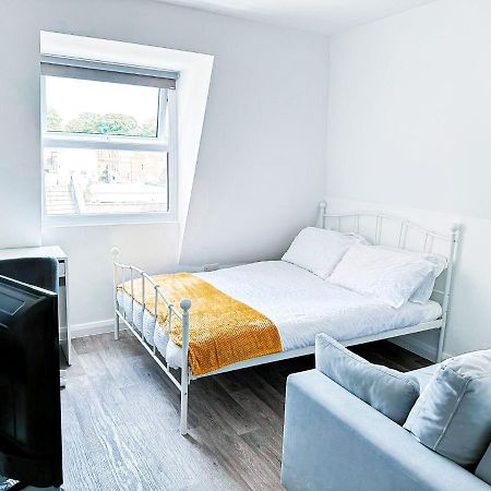 Lovely Studio Apartment Maidstone Dış mekan fotoğraf