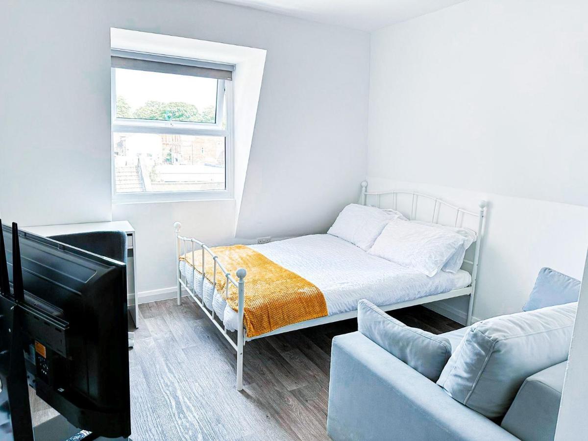 Lovely Studio Apartment Maidstone Dış mekan fotoğraf